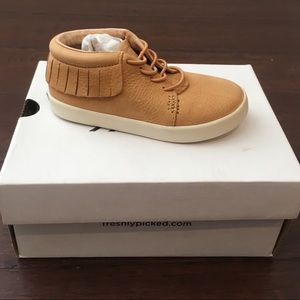 NWT. Freshly Picked. Tan leather.  Size 8.